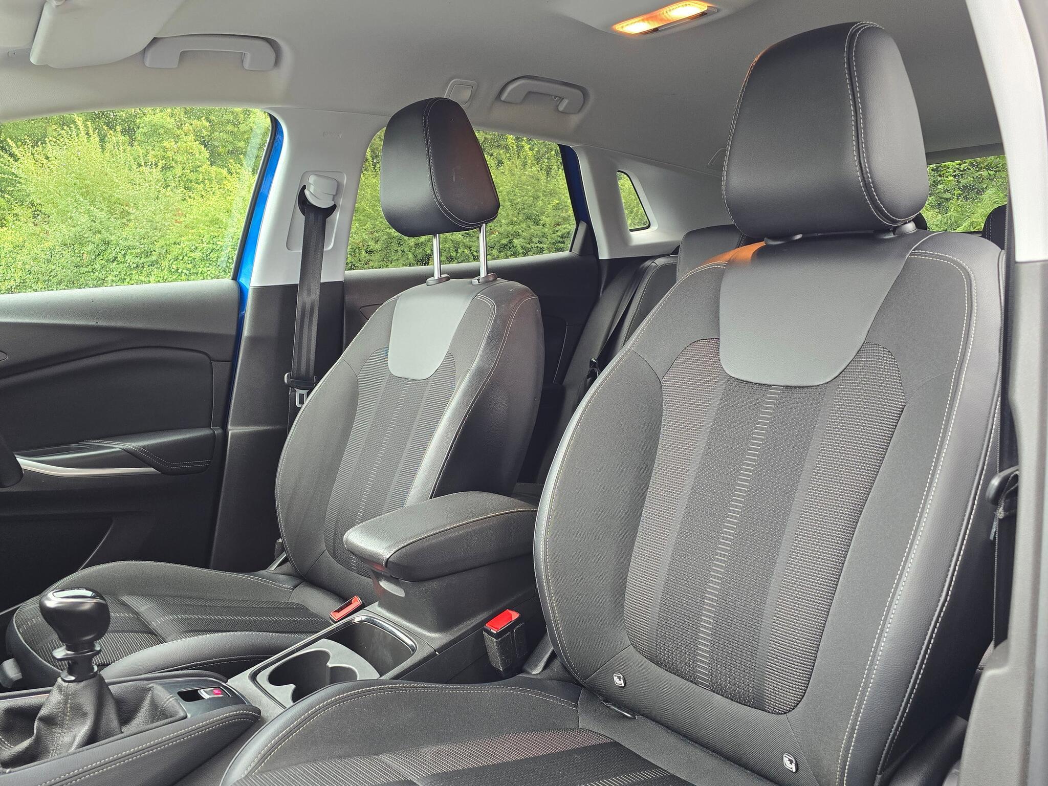 Vauxhall Grandland - Image 7