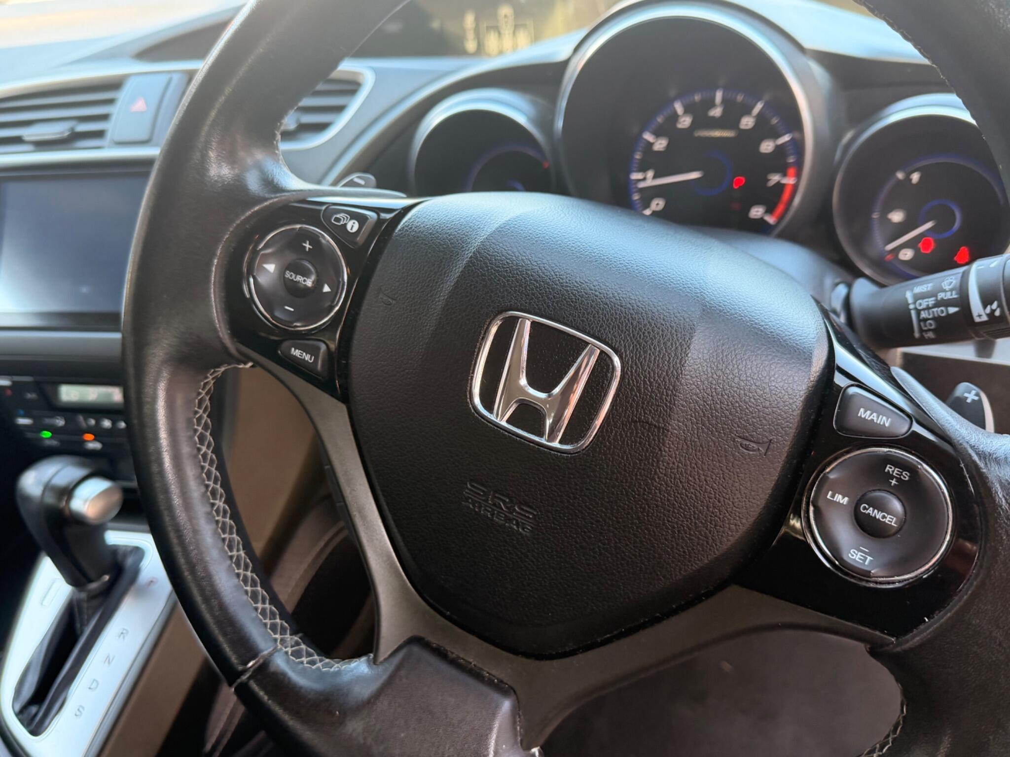 Honda Civic - Image 18