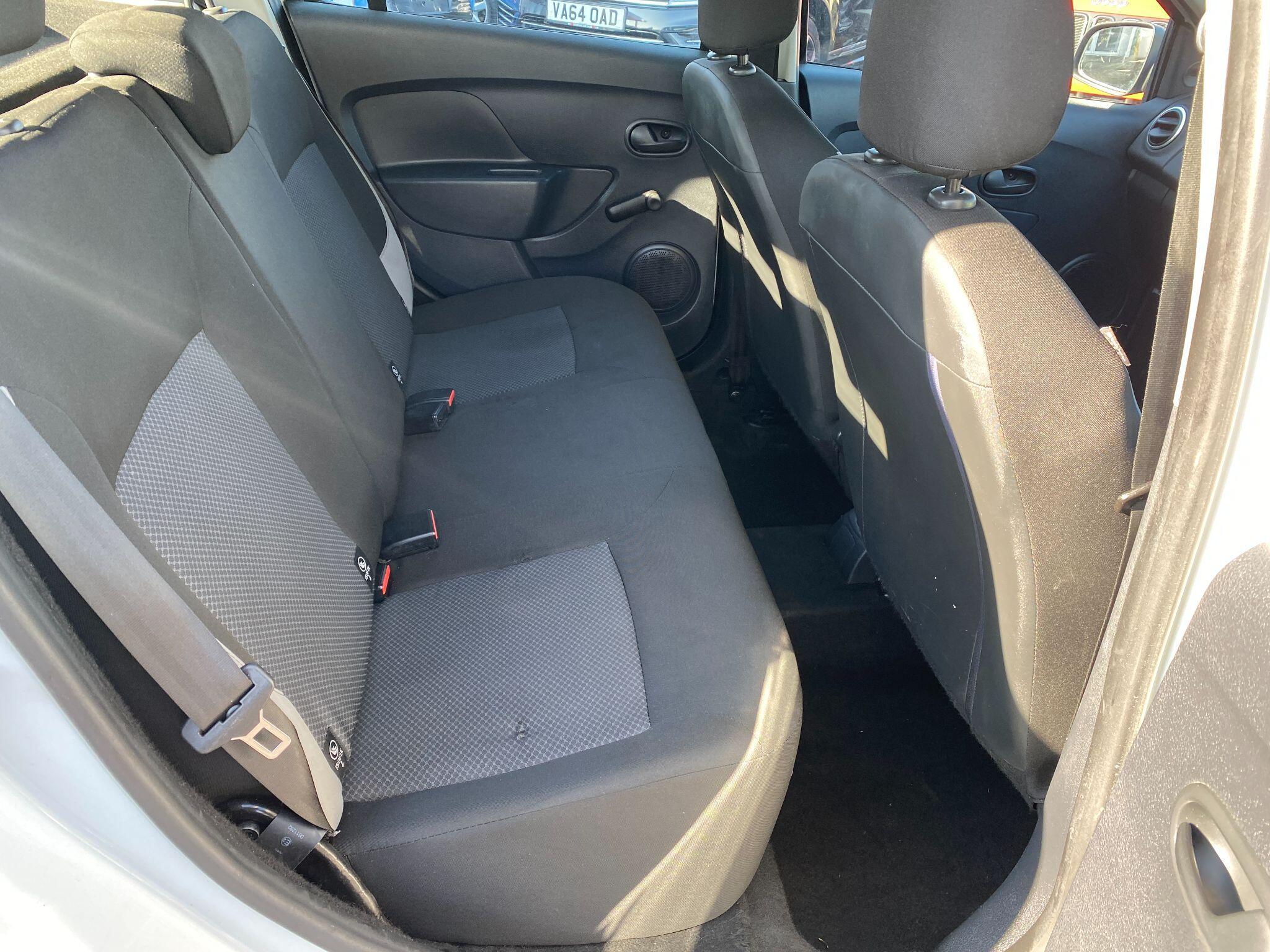 Dacia Sandero - Image 31