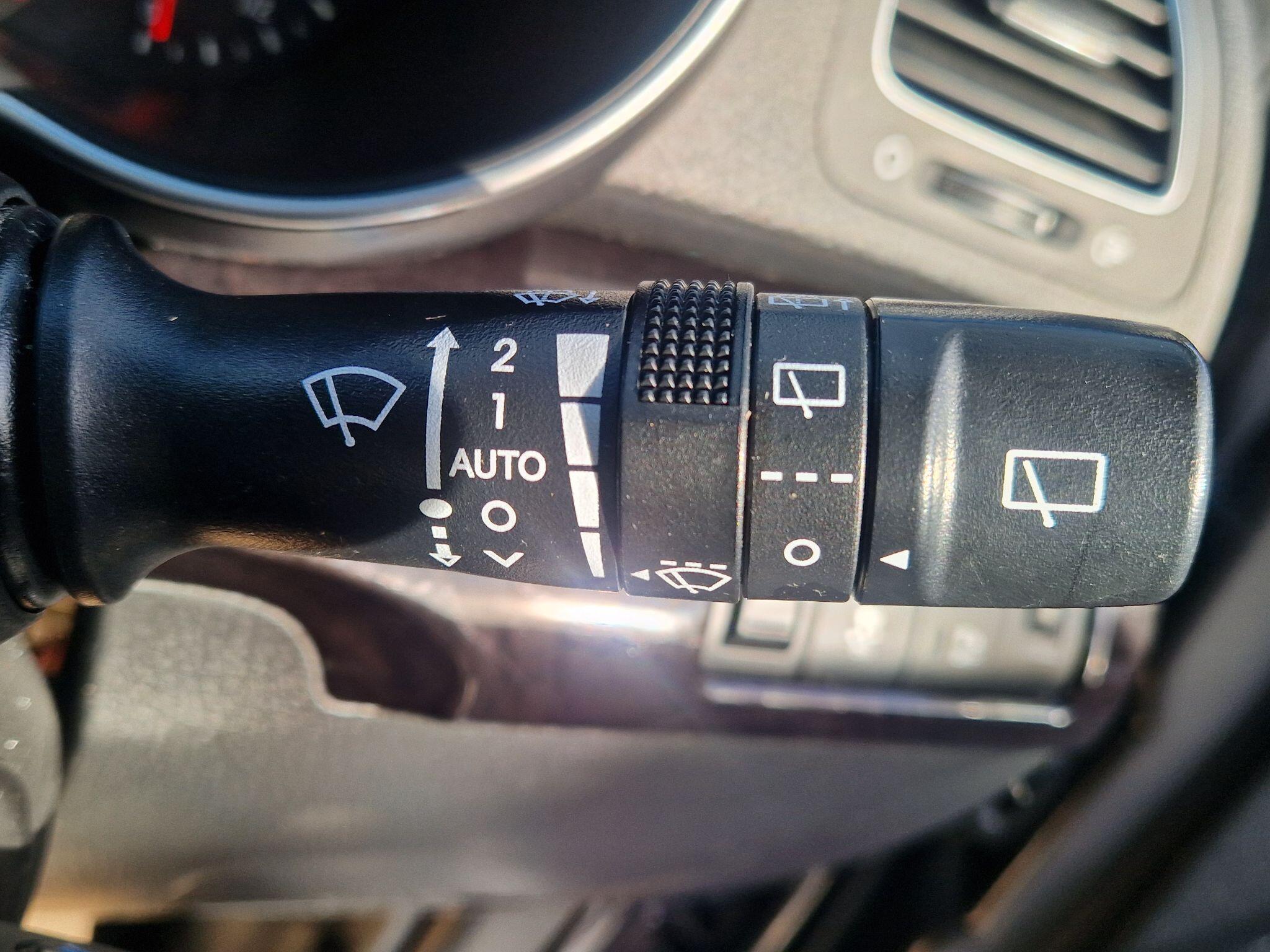 Kia Sorento - Image 48