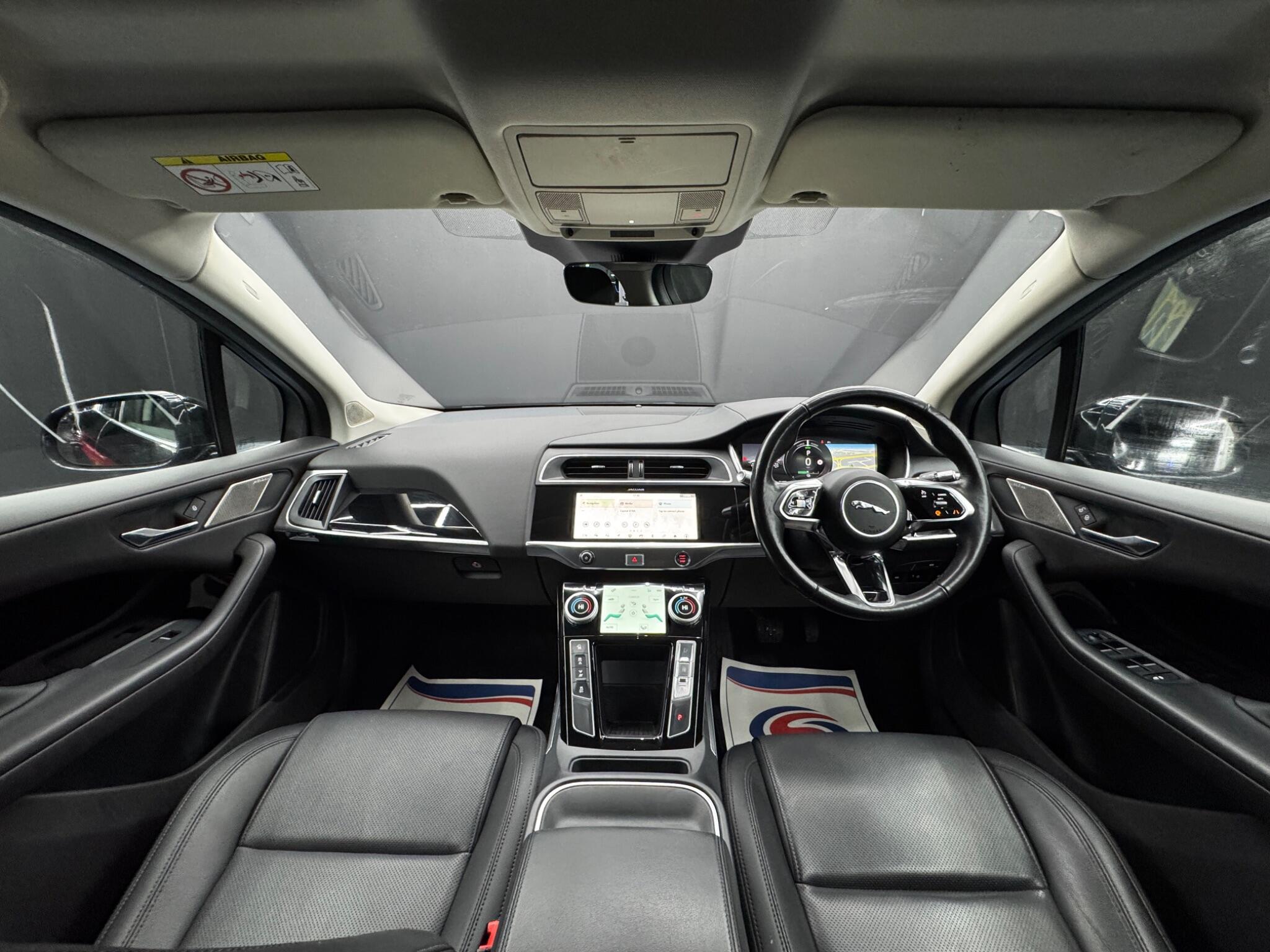 Jaguar I-Pace - Image 19