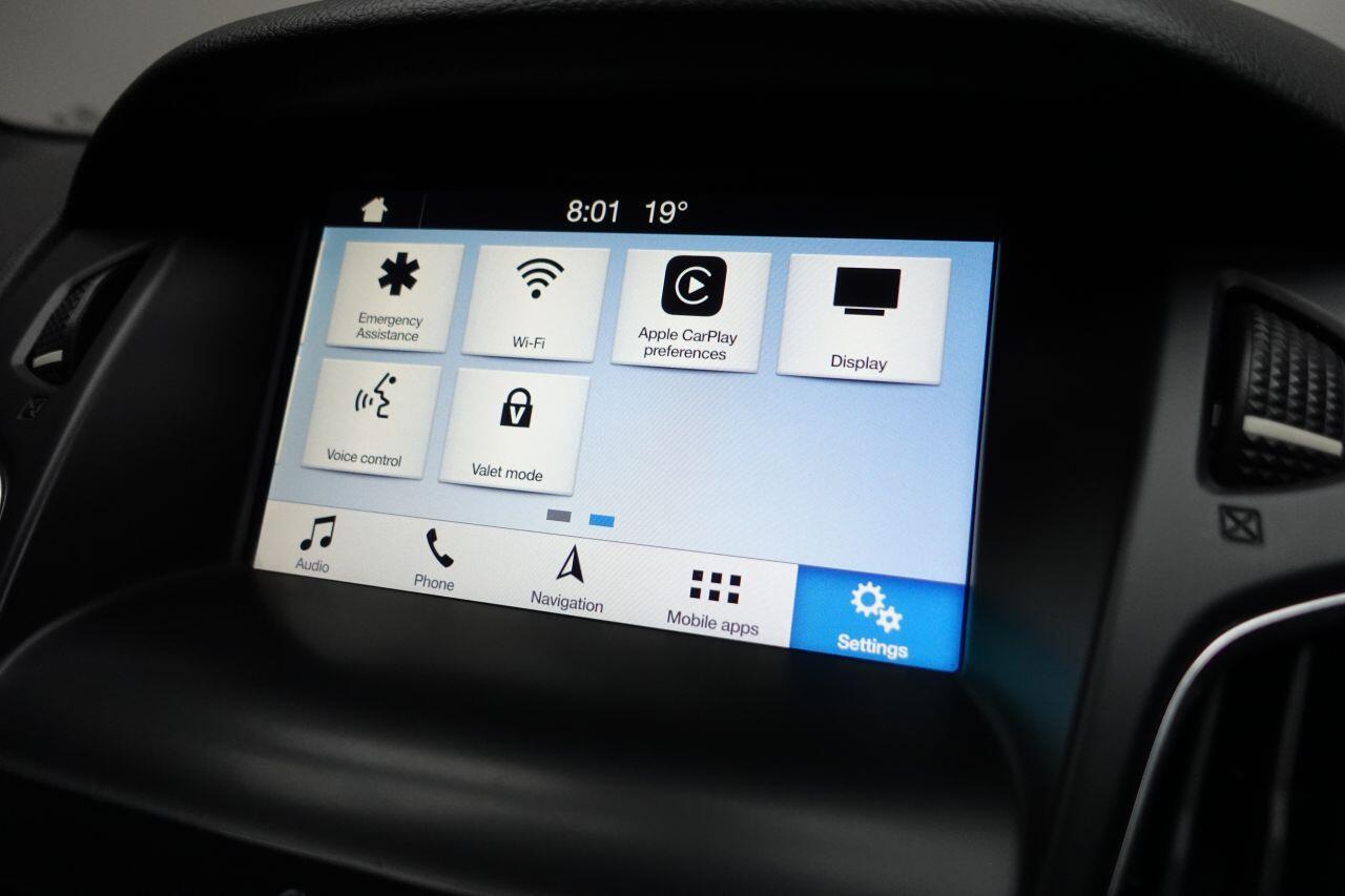 Ford Focus - Image 30