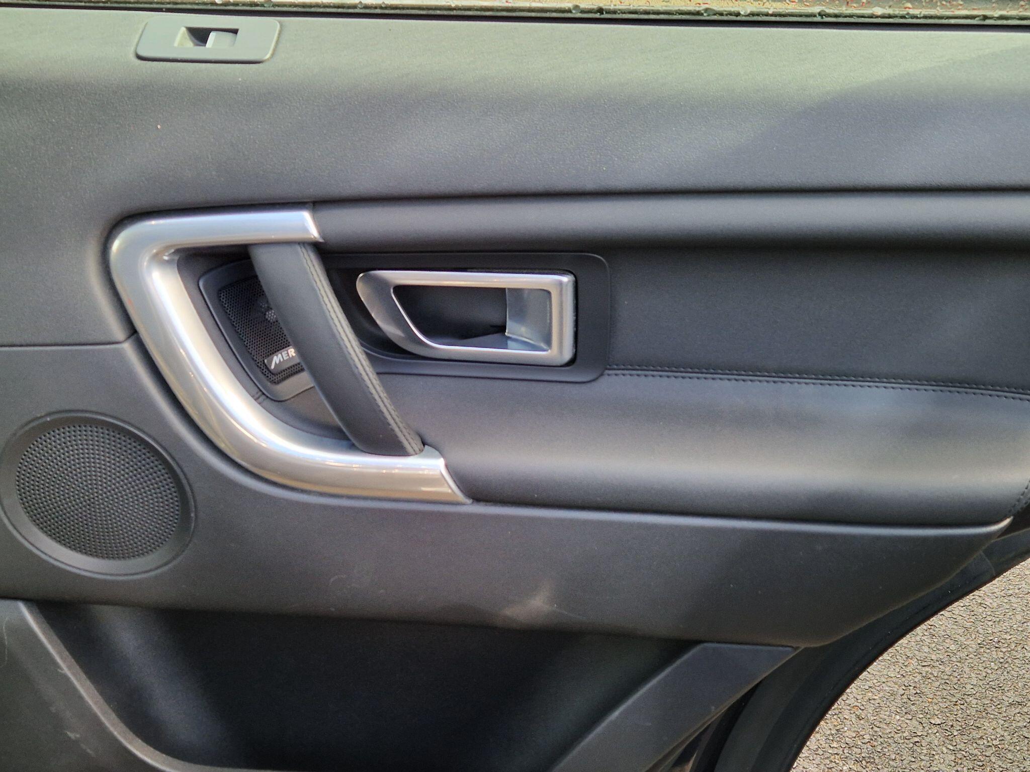 Land Rover DISCOVERY SPORT - Image 34