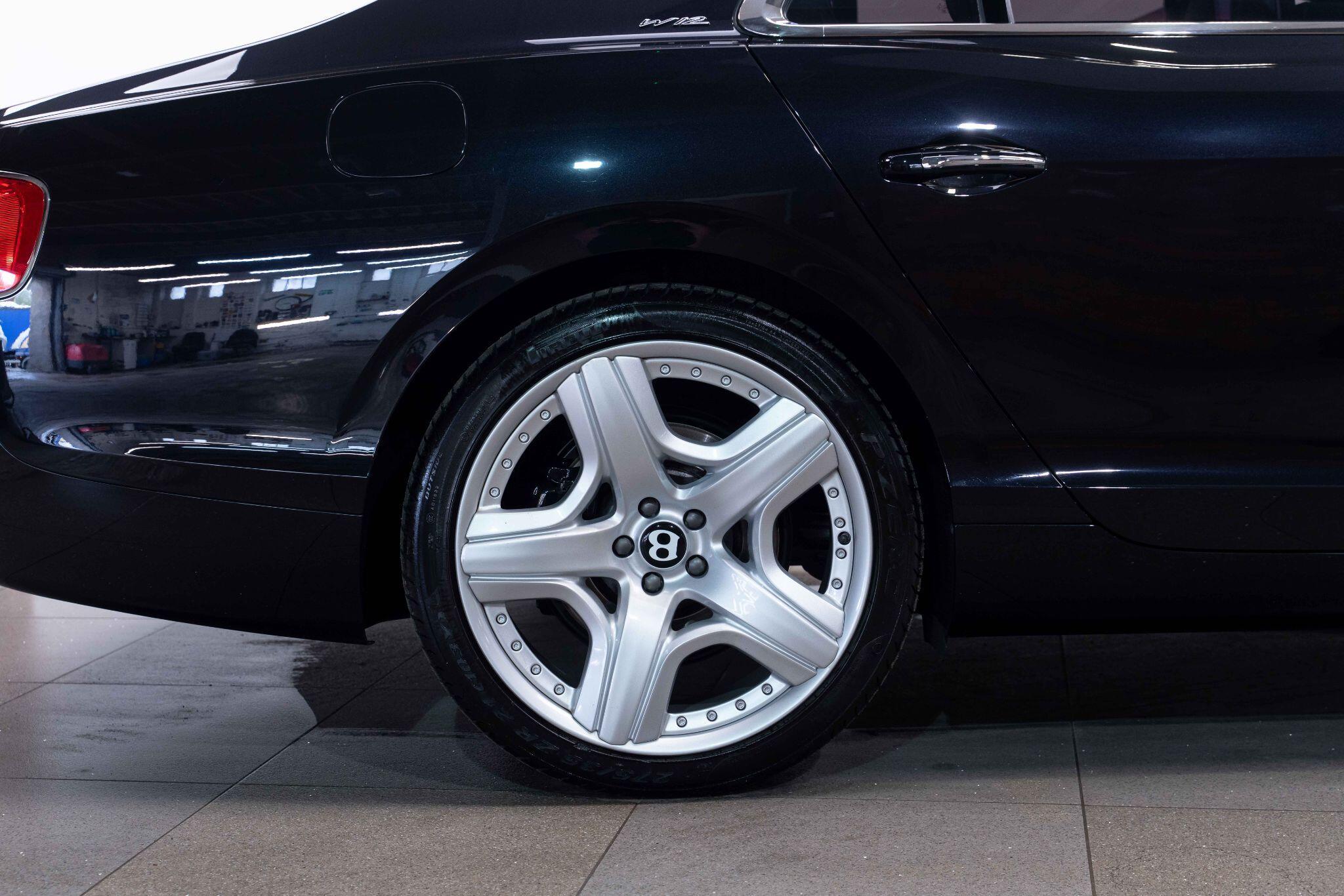Bentley Flying Spur - Image 4