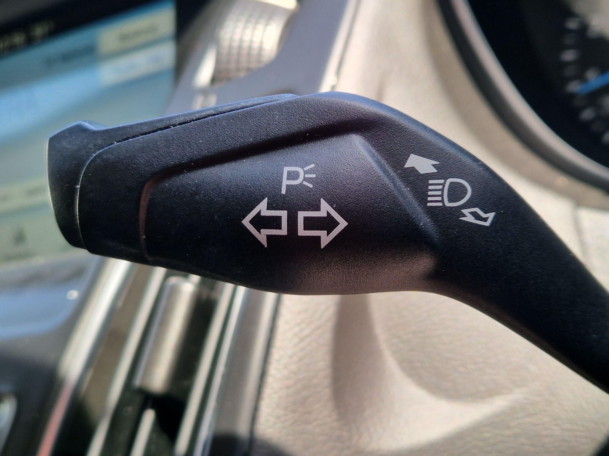 Ford Focus - Image 17