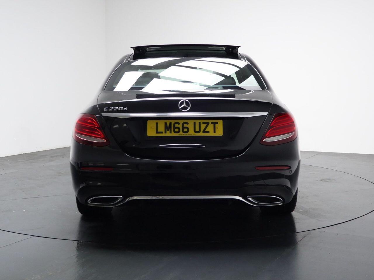 Mercedes-benz E Class - Image 6