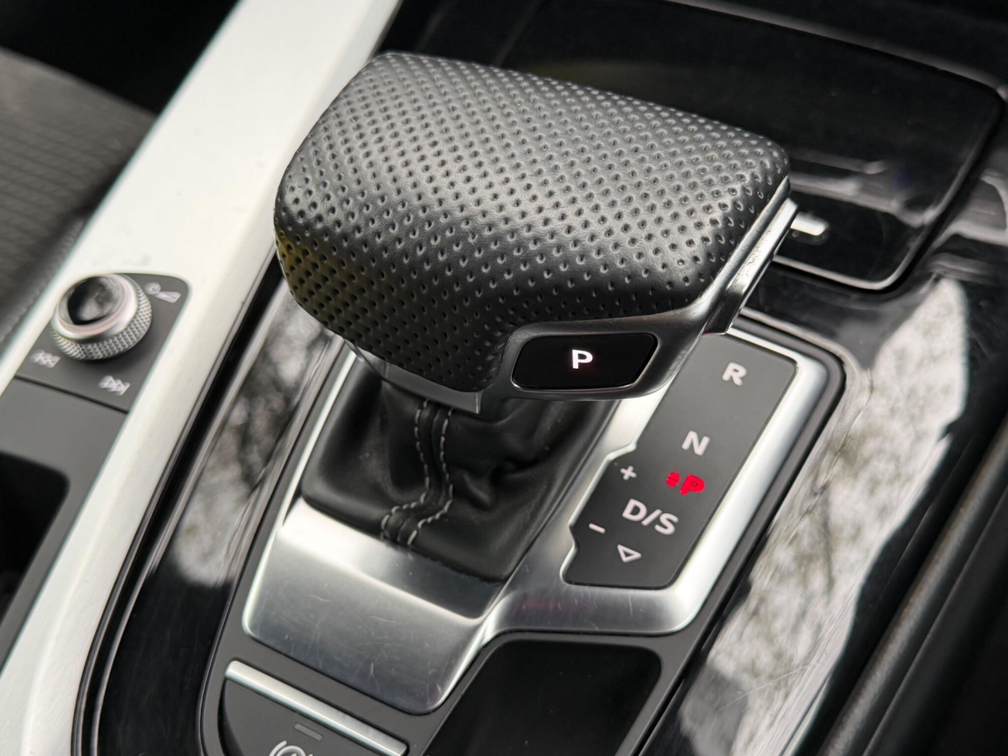 Audi A4 Avant - Image 43