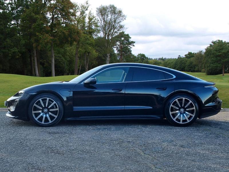 Porsche Taycan - Image 2