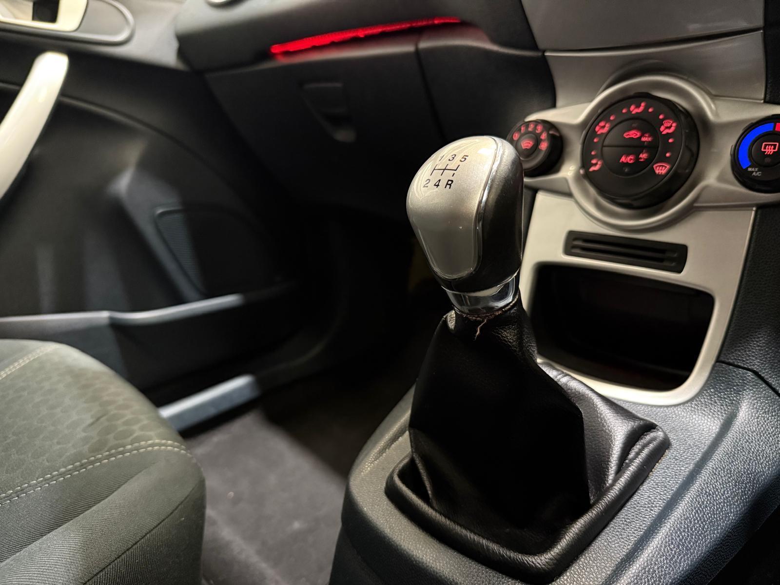 Ford Fiesta - Image 33