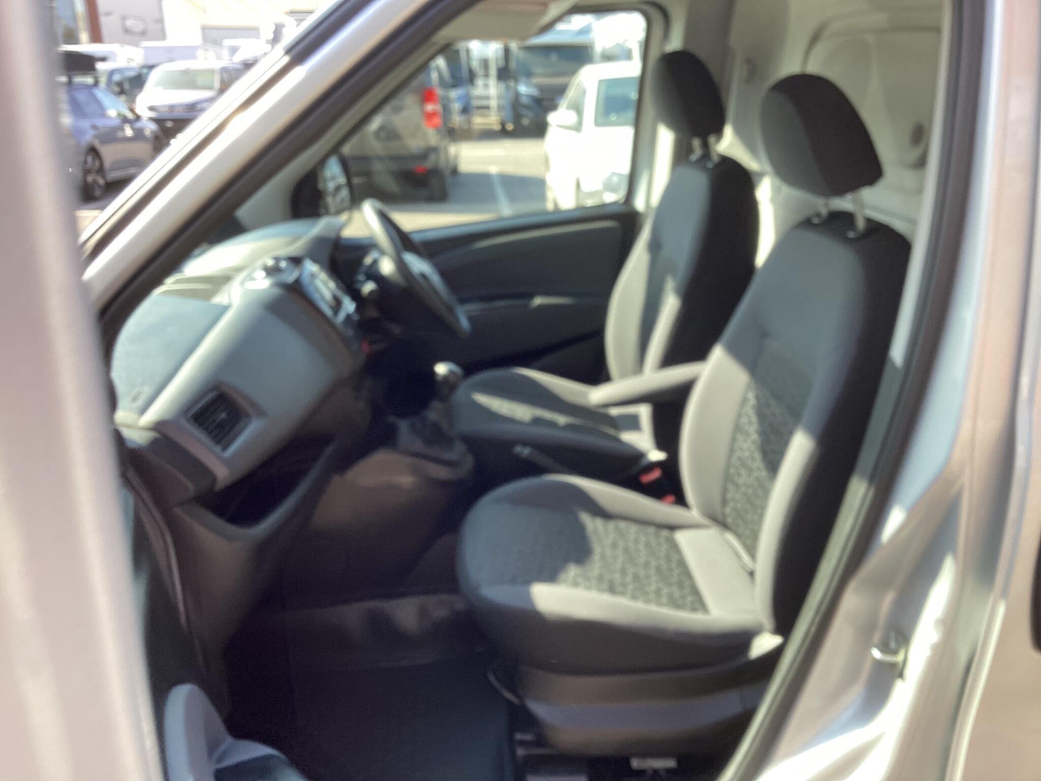 Fiat Doblo - Image 16