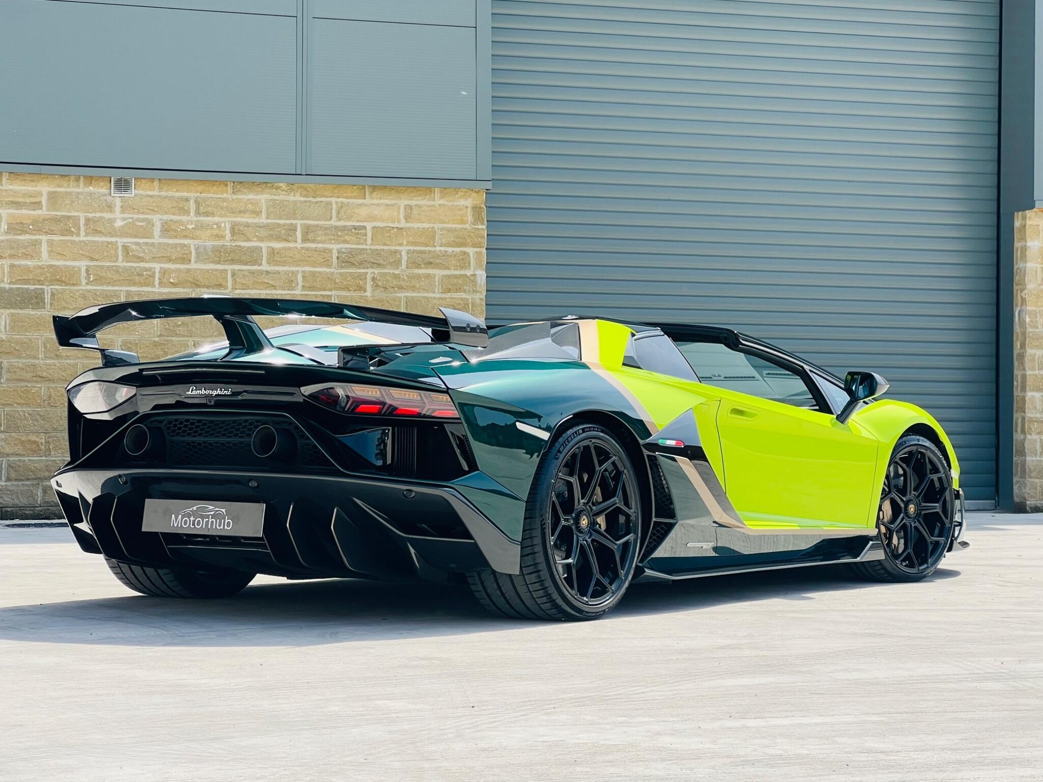 Lamborghini Aventador - Image 4