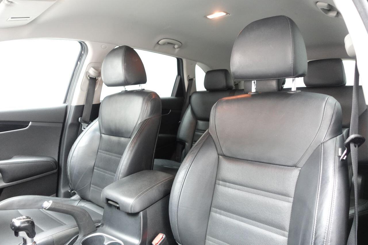 Kia Sorento - Image 13