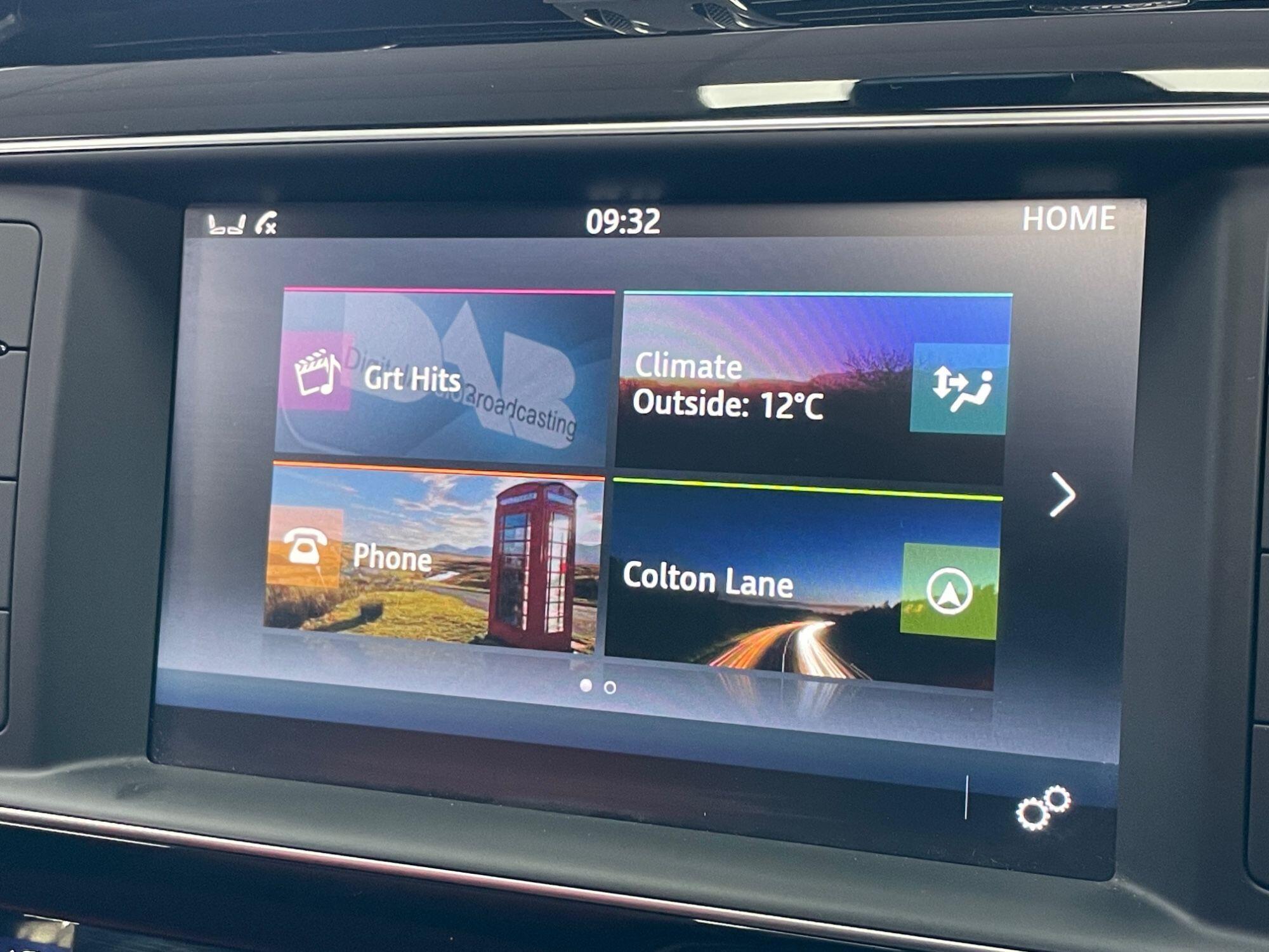 Jaguar XE - Image 40