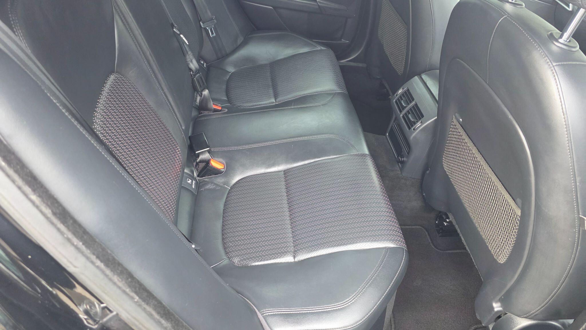 Jaguar XE - Image 47