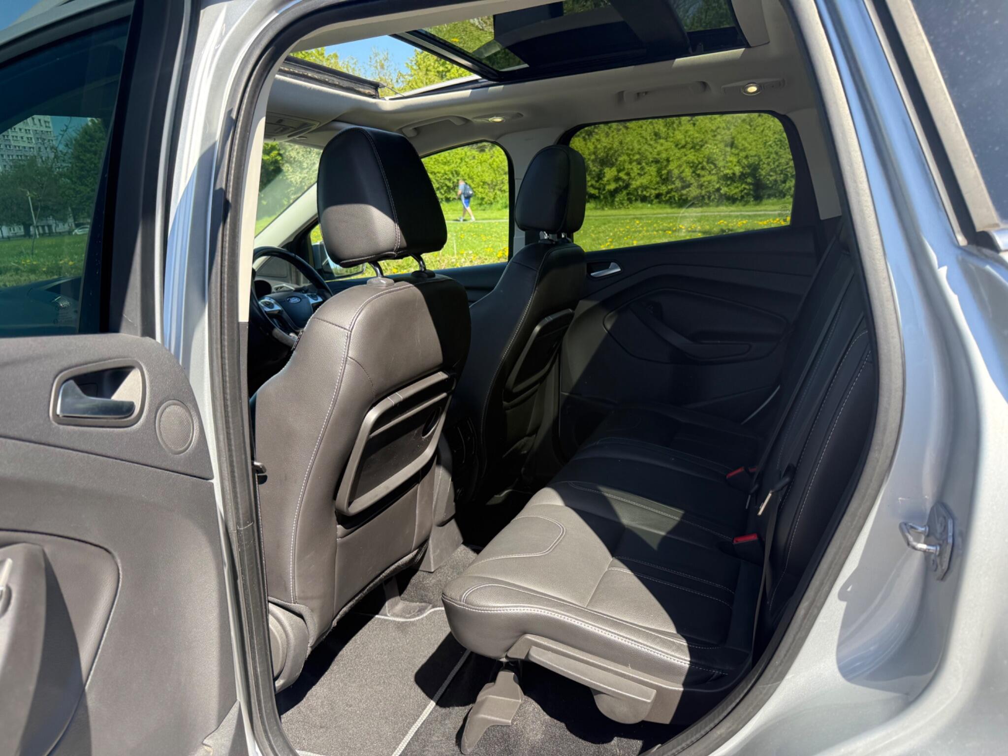 Ford Kuga - Image 11