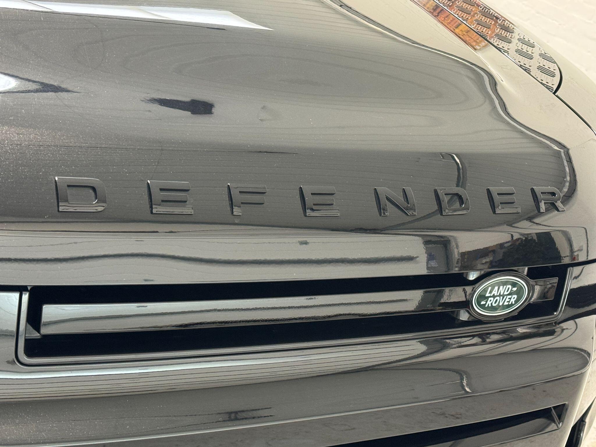 Land Rover Defender 90 - Image 98