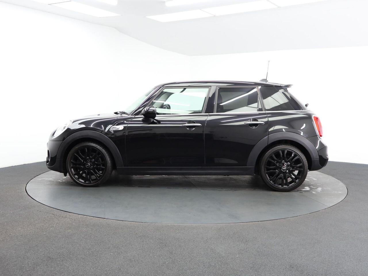 MINI Hatch - Image 8