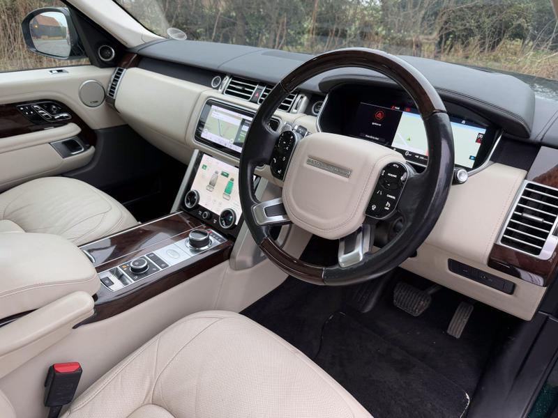 Land Rover Range Rover - Image 15