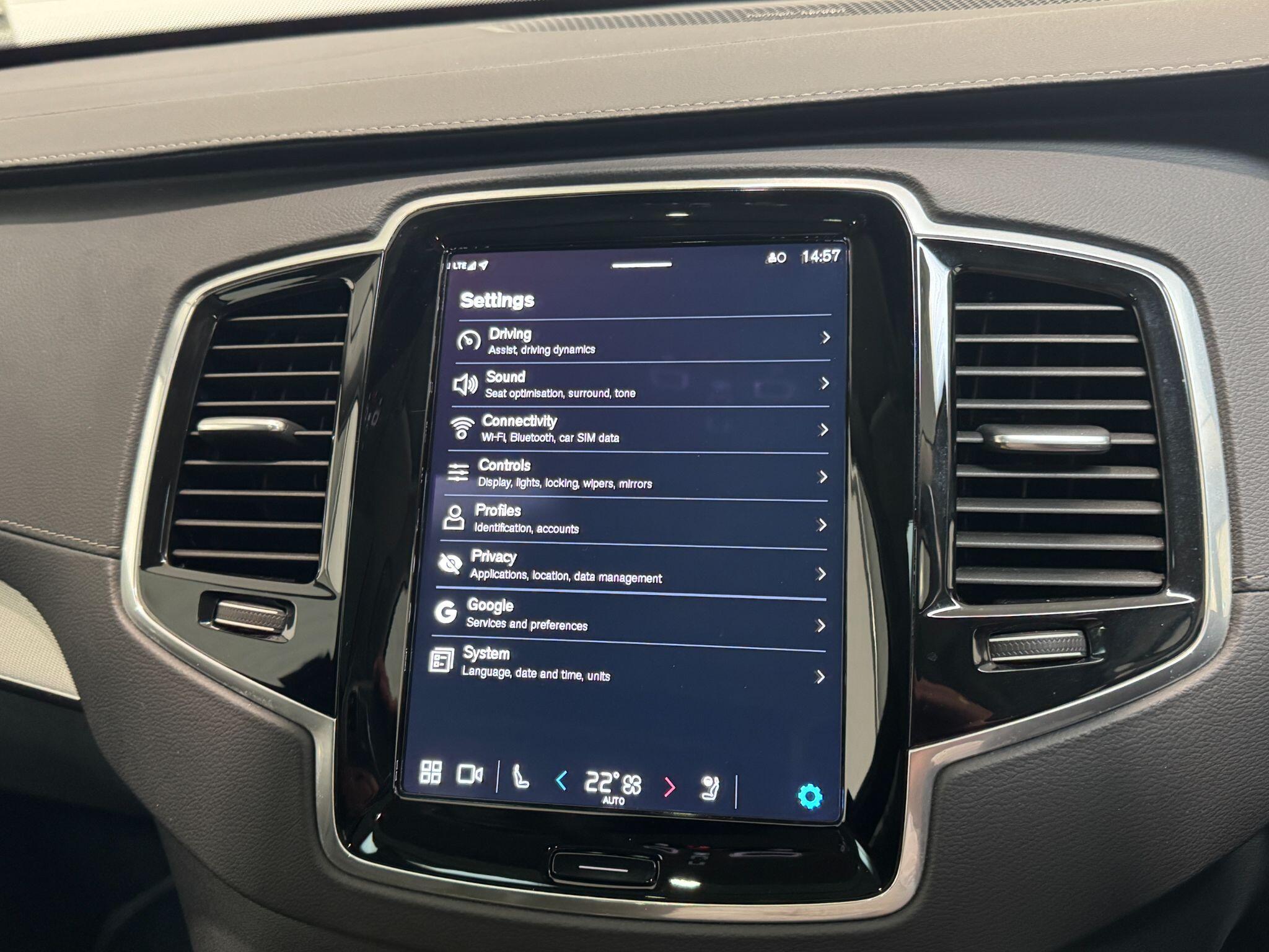 Volvo XC90 - Image 85