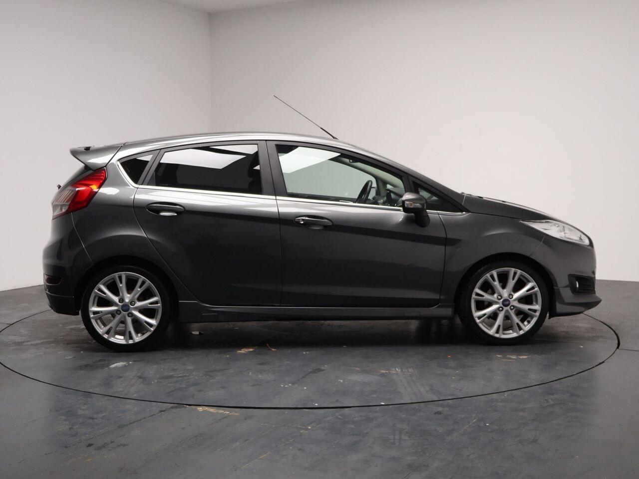 Ford Fiesta - Image 15