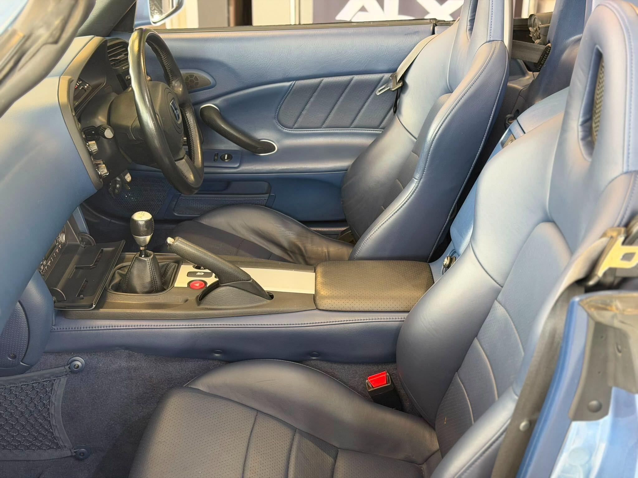 Honda S2000 - Image 18