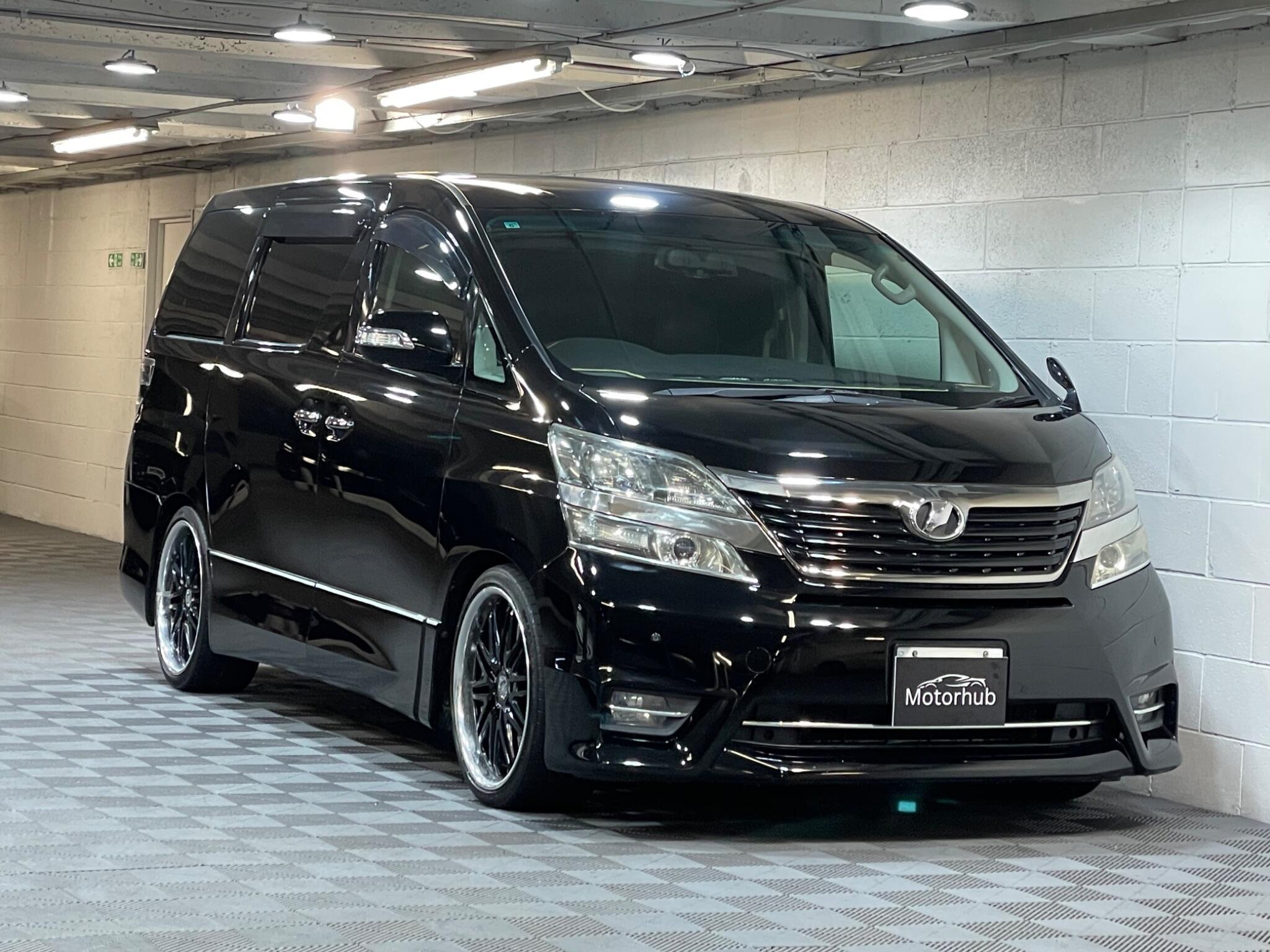 Toyota Vellfire - Image 2