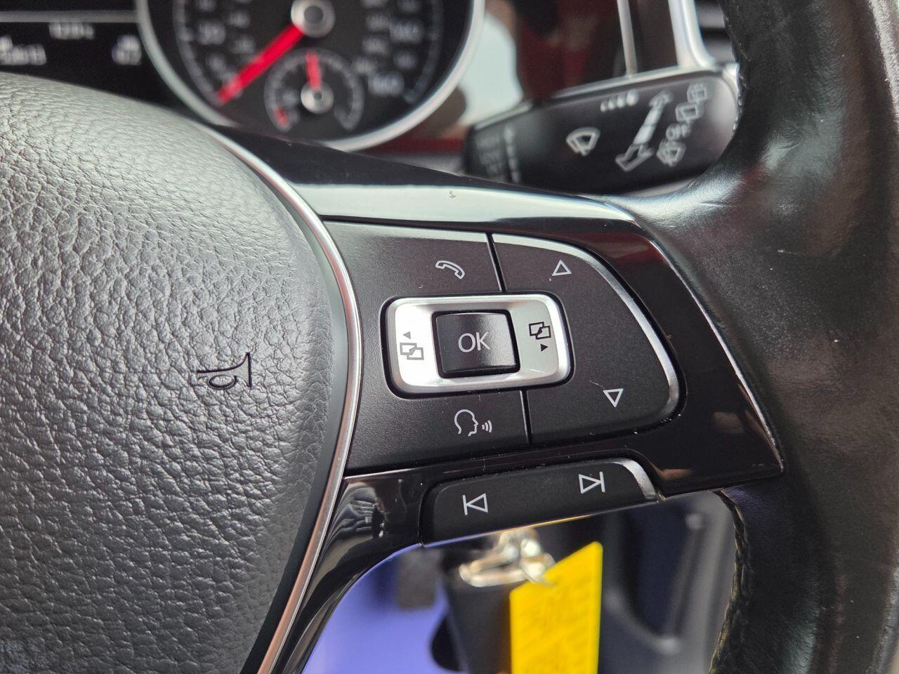 Volkswagen Golf - Image 33