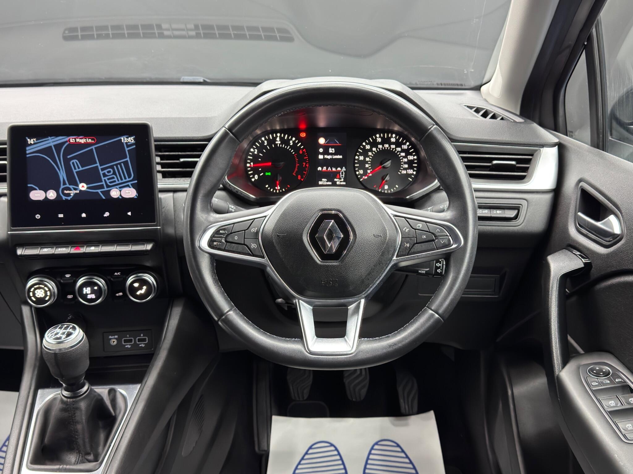 Renault Captur - Image 18