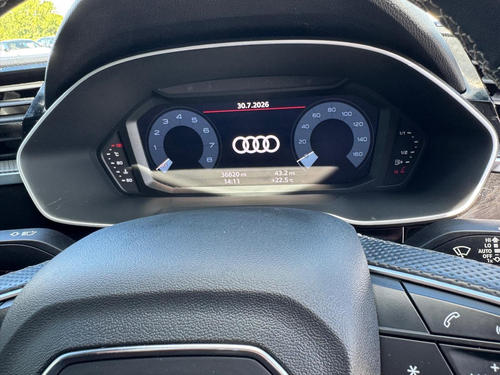 Audi Q3 - Image 13