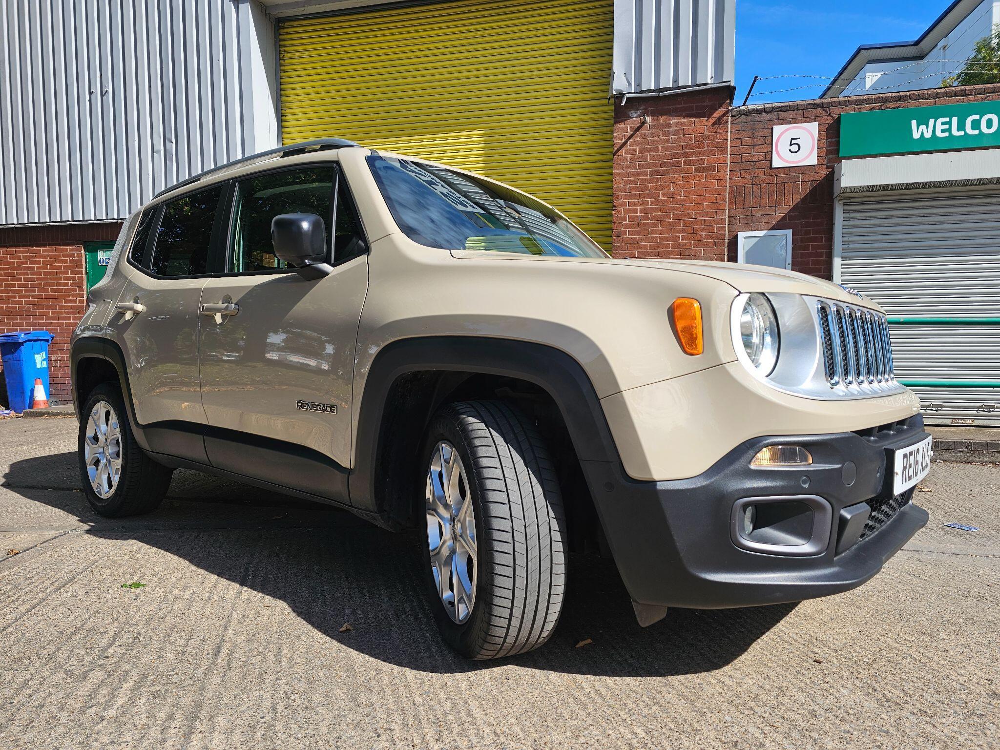 Jeep Renegade - Image 11
