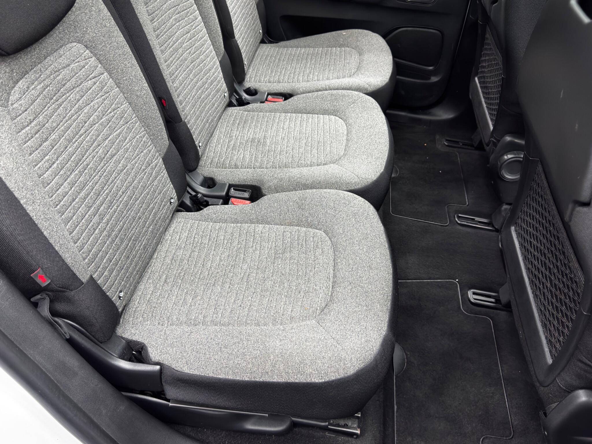 Citroen C4 Picasso - Image 16