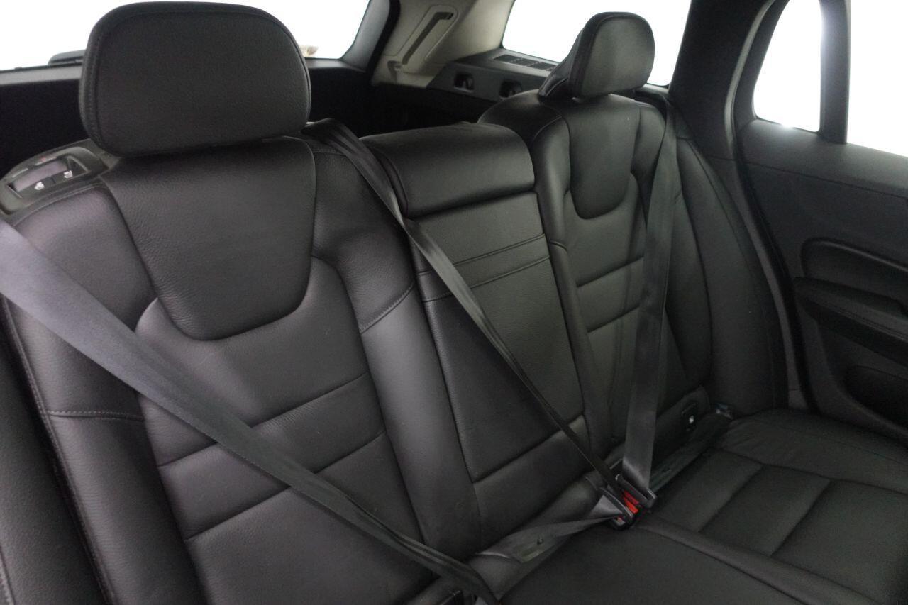 Volvo V60 - Image 18