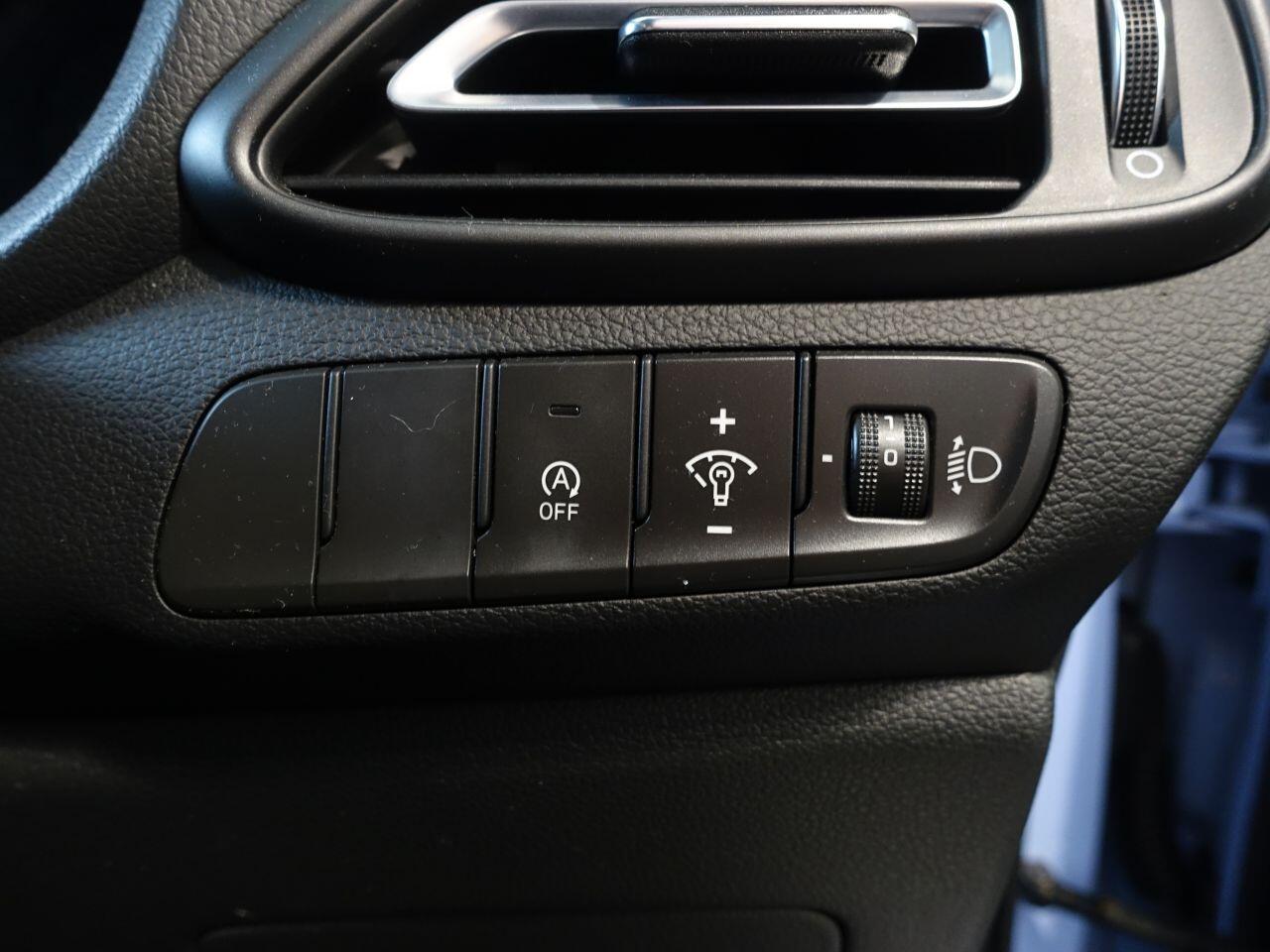 Hyundai i30 - Image 30