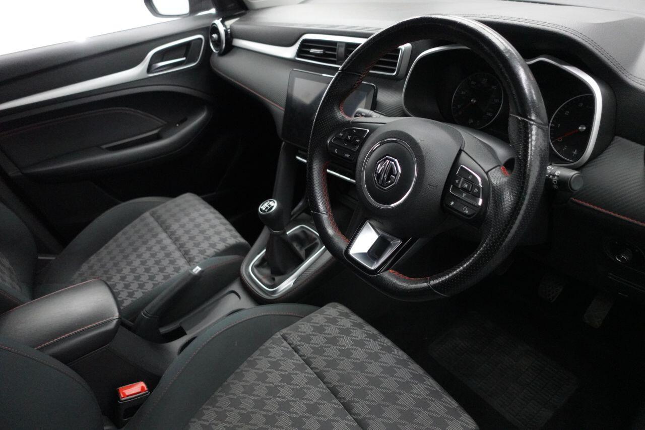 MG MG ZS - Image 17