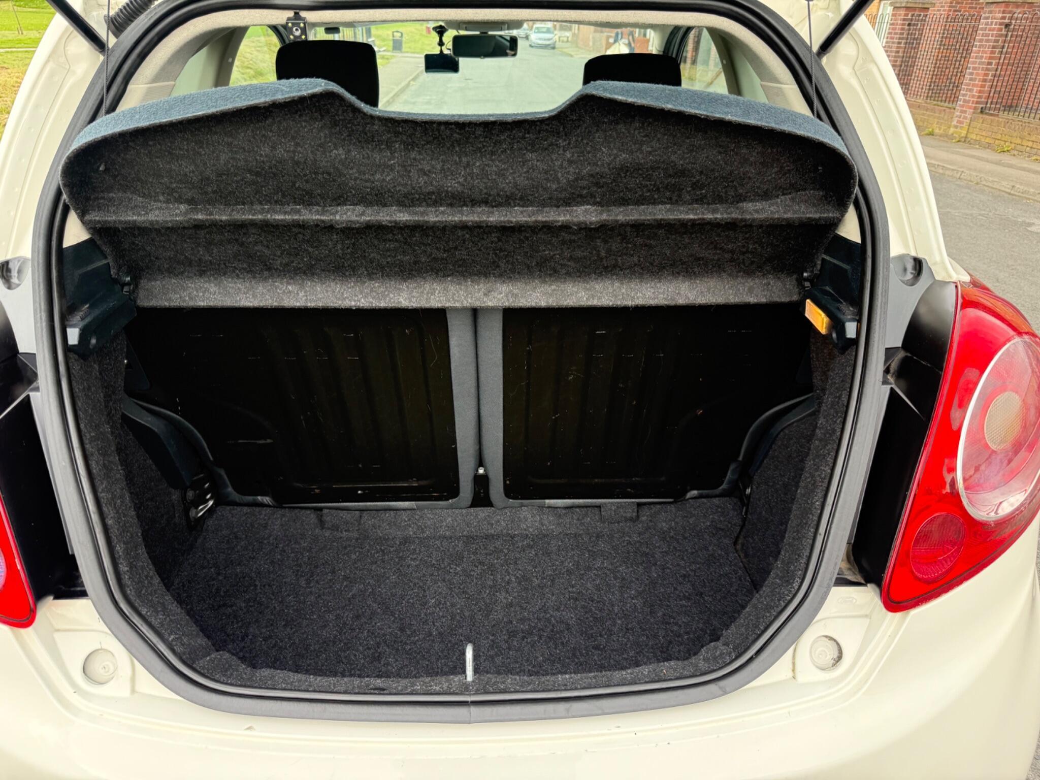 Ford KA - Image 10