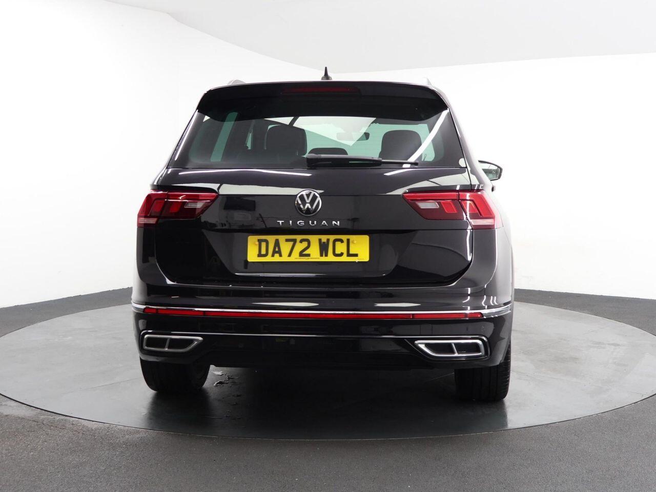 Volkswagen Tiguan - Image 10