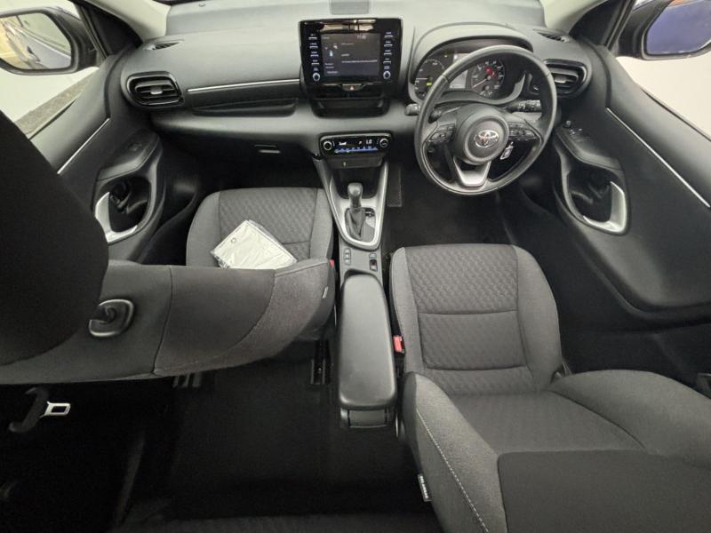 Toyota Yaris - Image 7