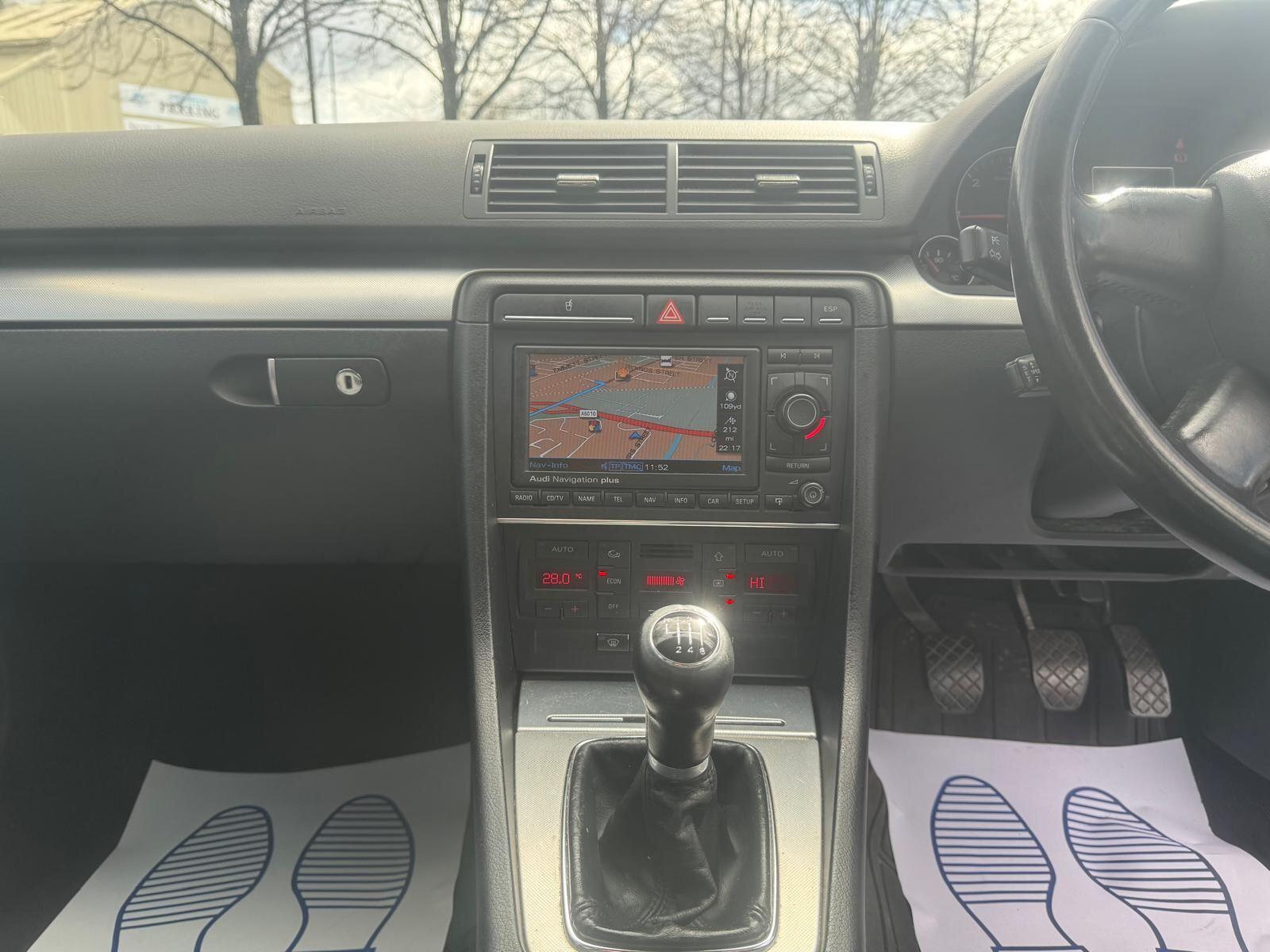 Audi A4 Avant - Image 33