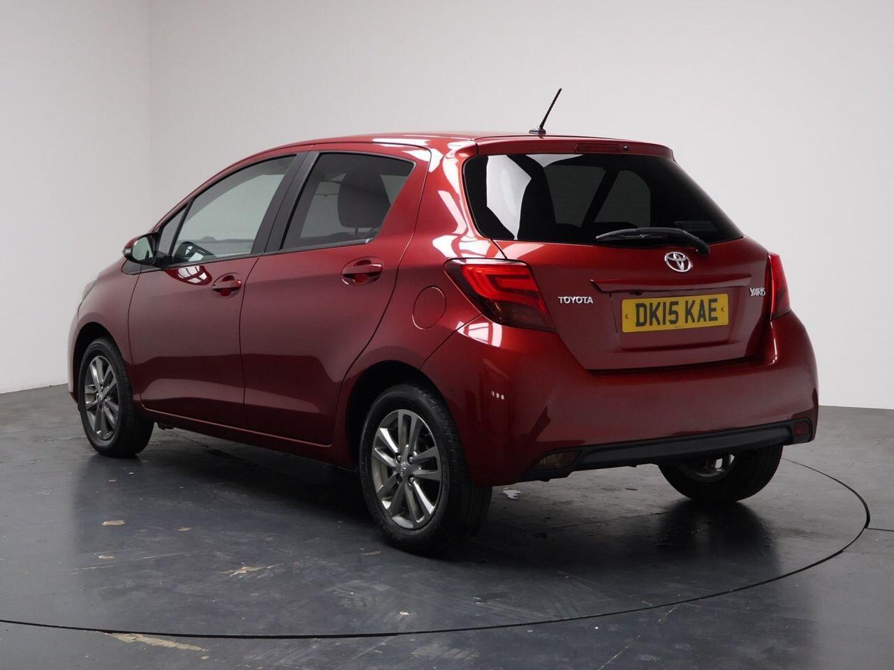 Toyota Yaris - Image 9