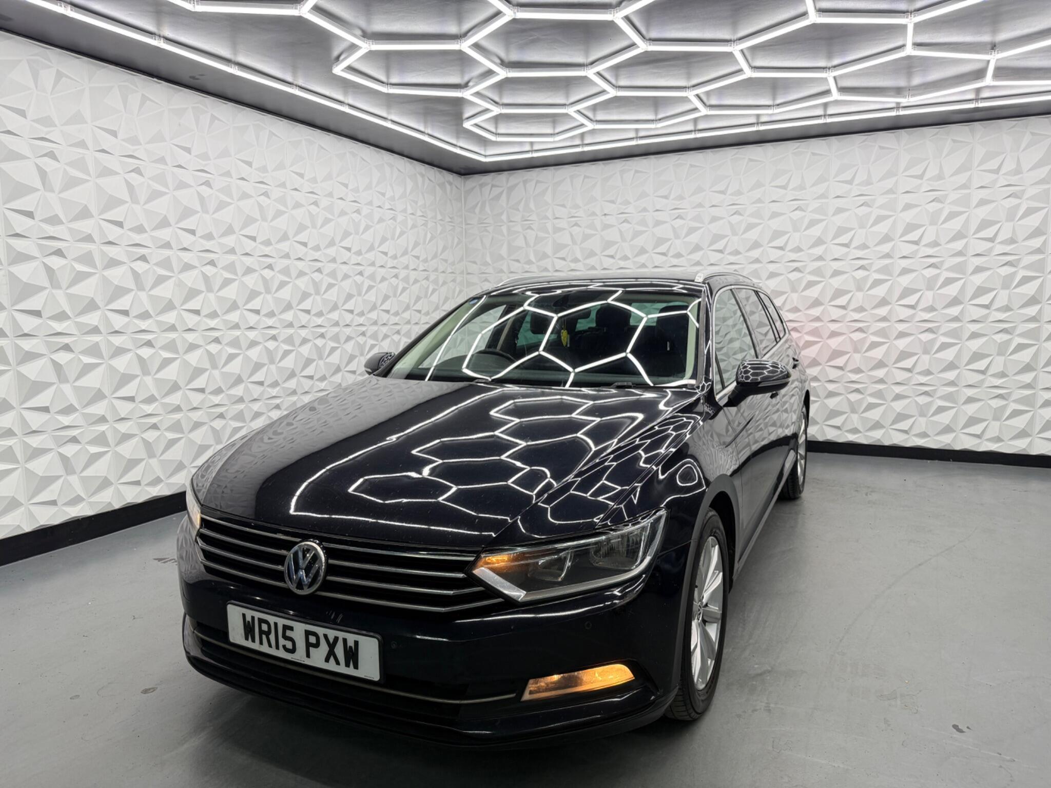 Volkswagen Passat - Image 5