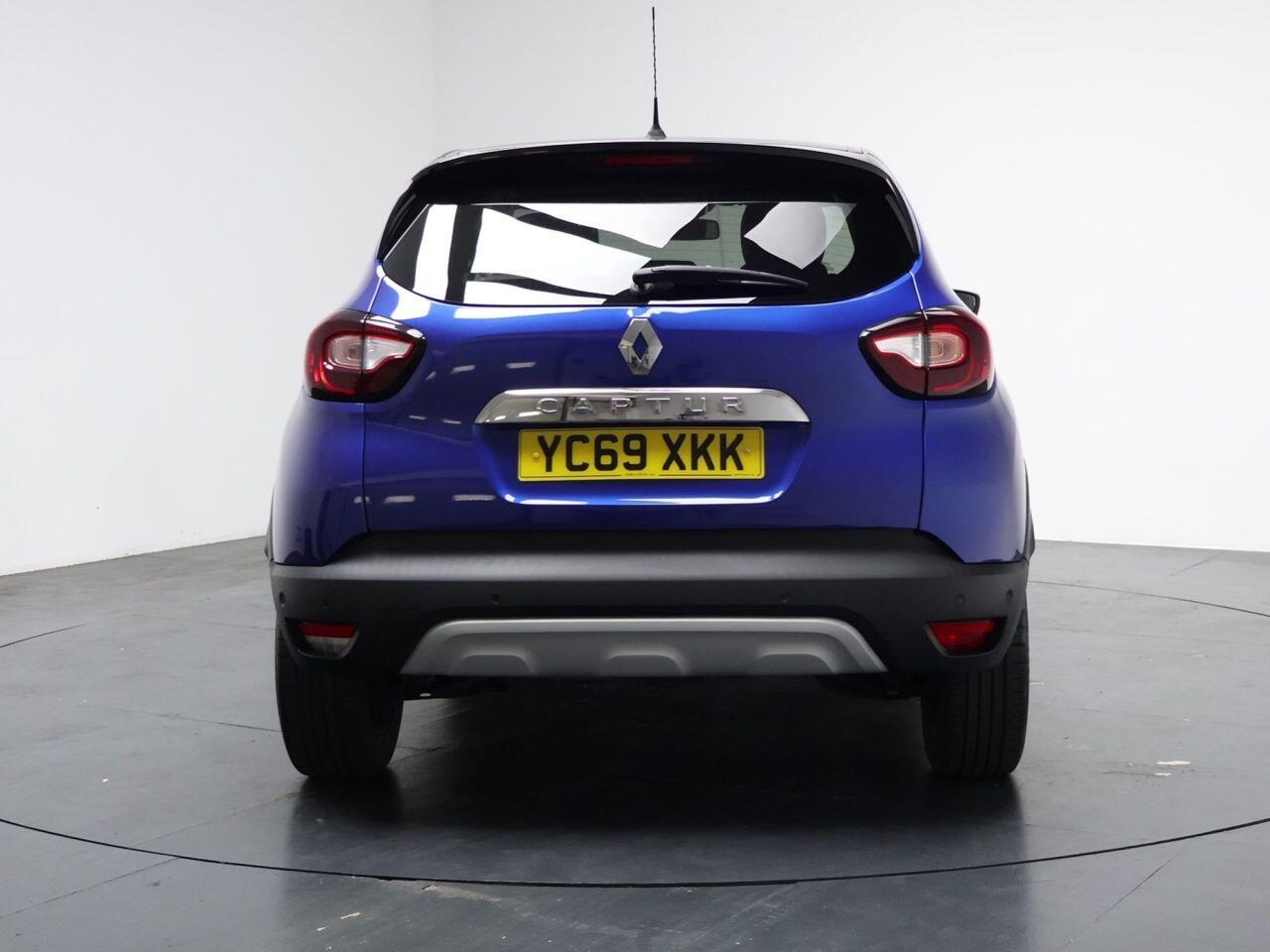 Renault Captur - Image 11