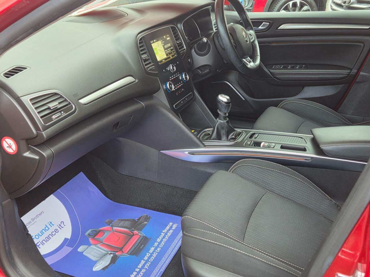 Renault Megane - Image 14