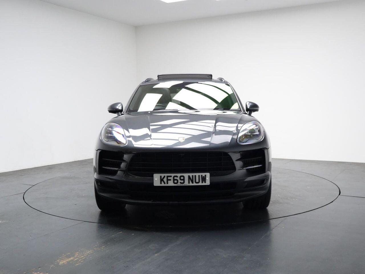 Porsche Macan - Image 5