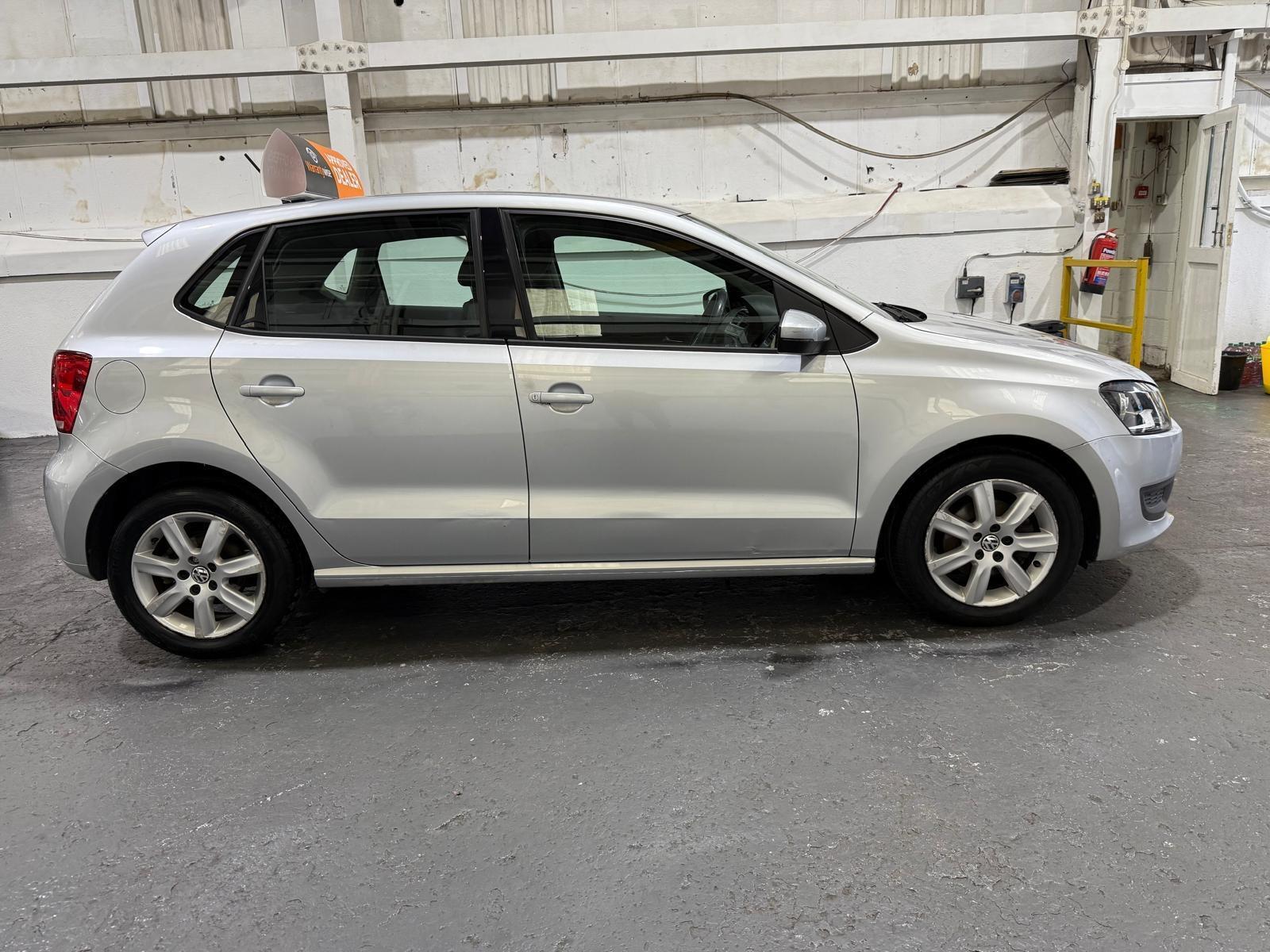Volkswagen Polo - Image 5