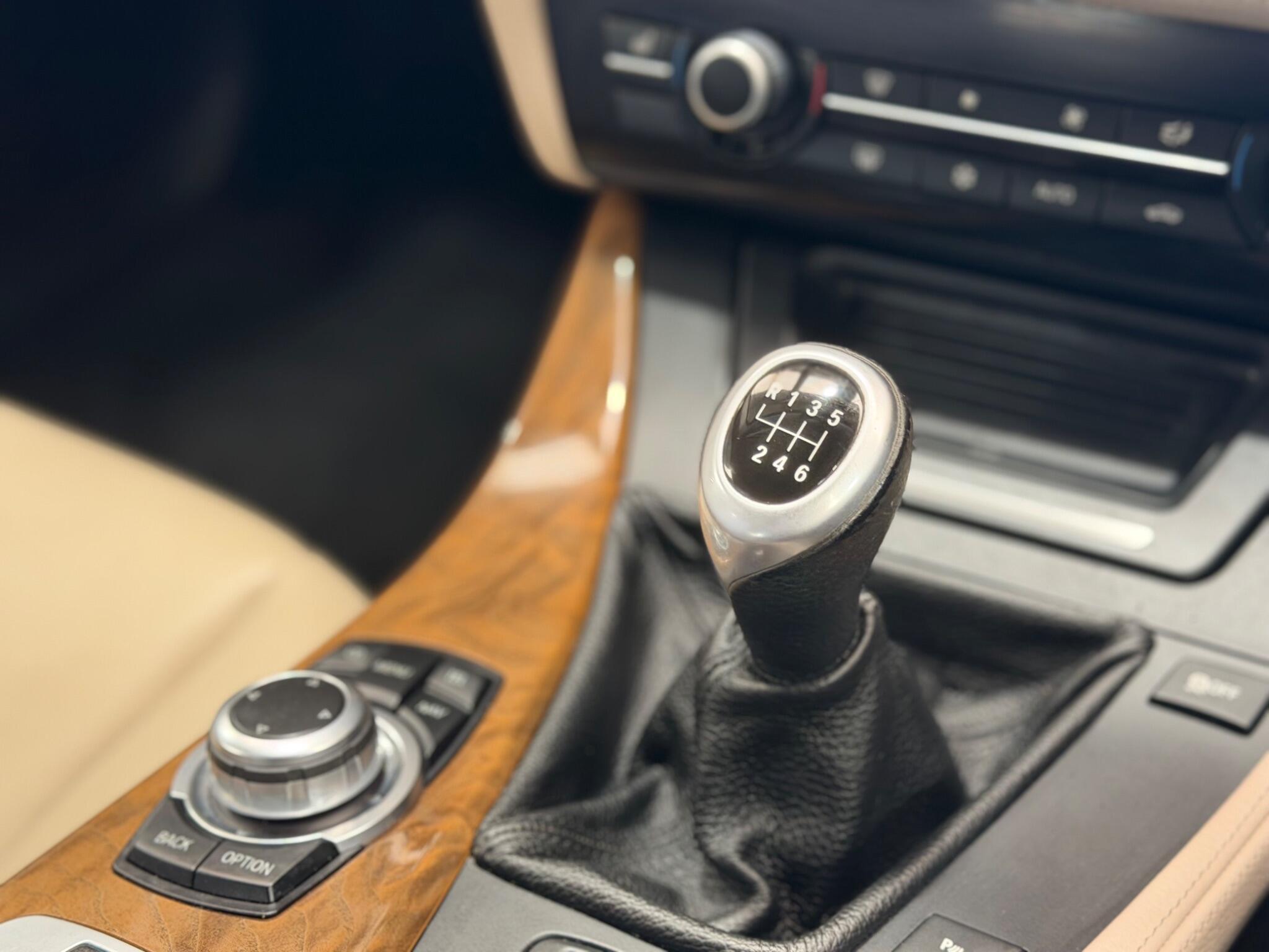 BMW 5 Series - Image 29