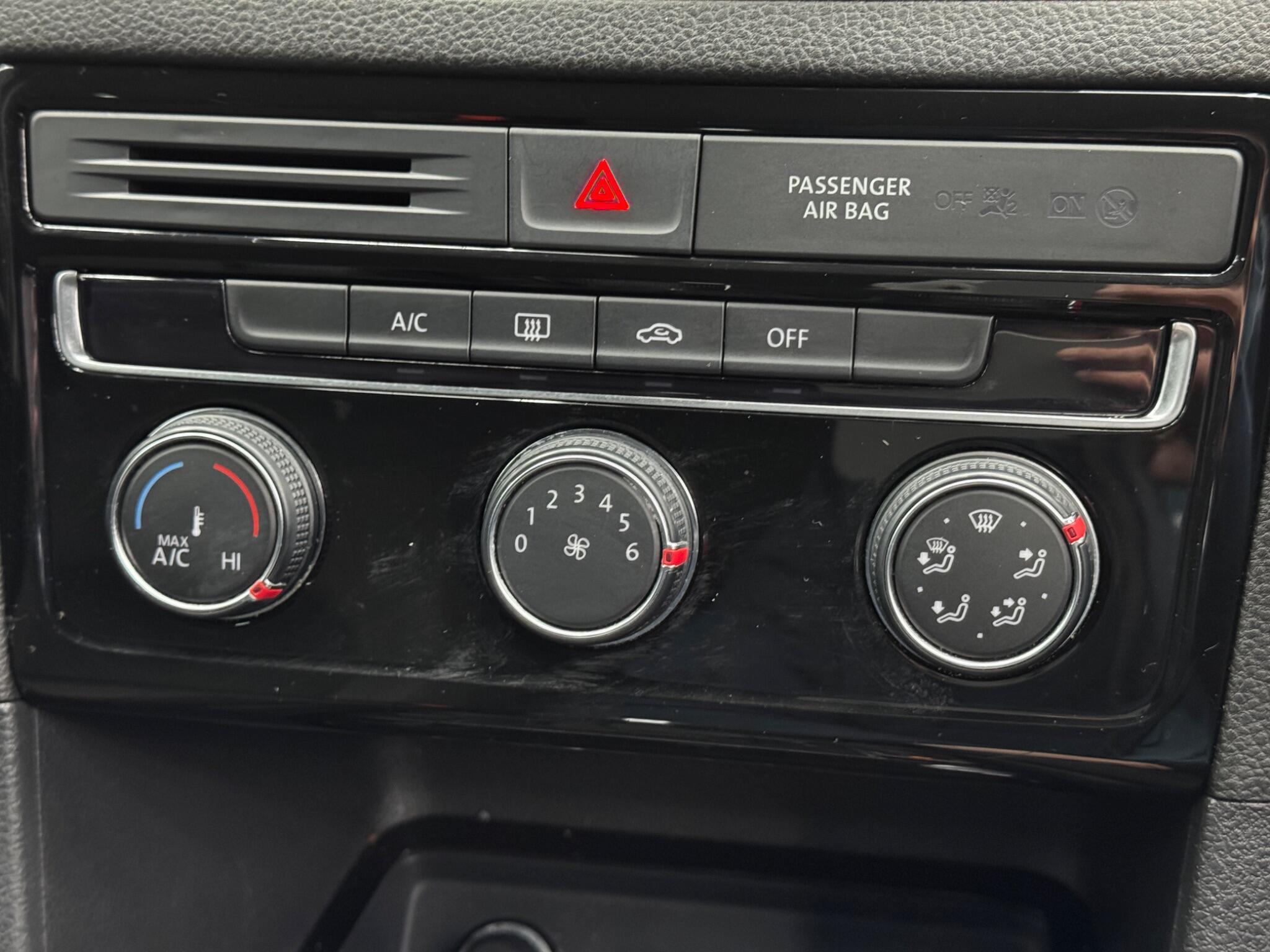 Volkswagen GOLF SV - Image 29