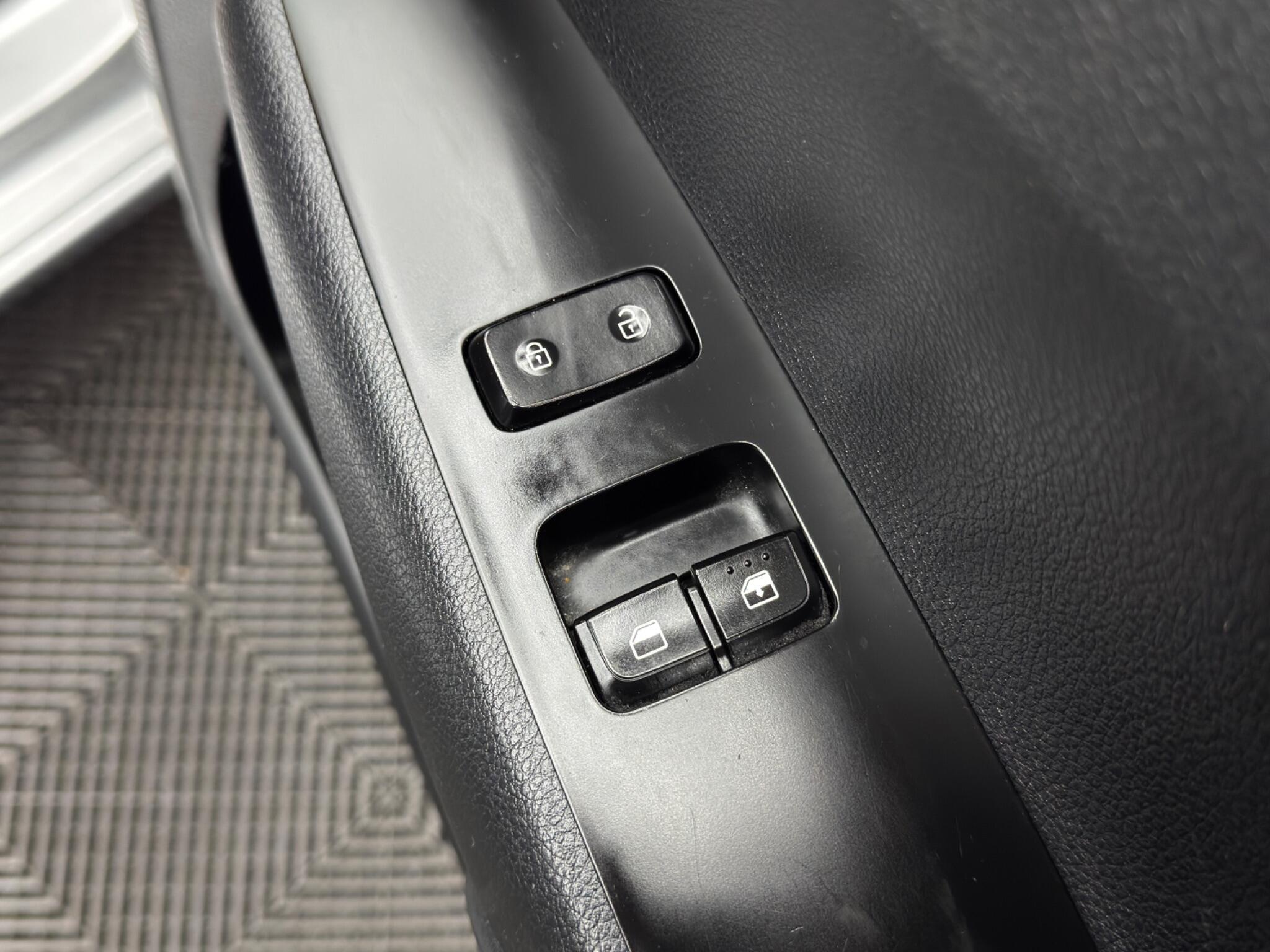 Kia Picanto - Image 30