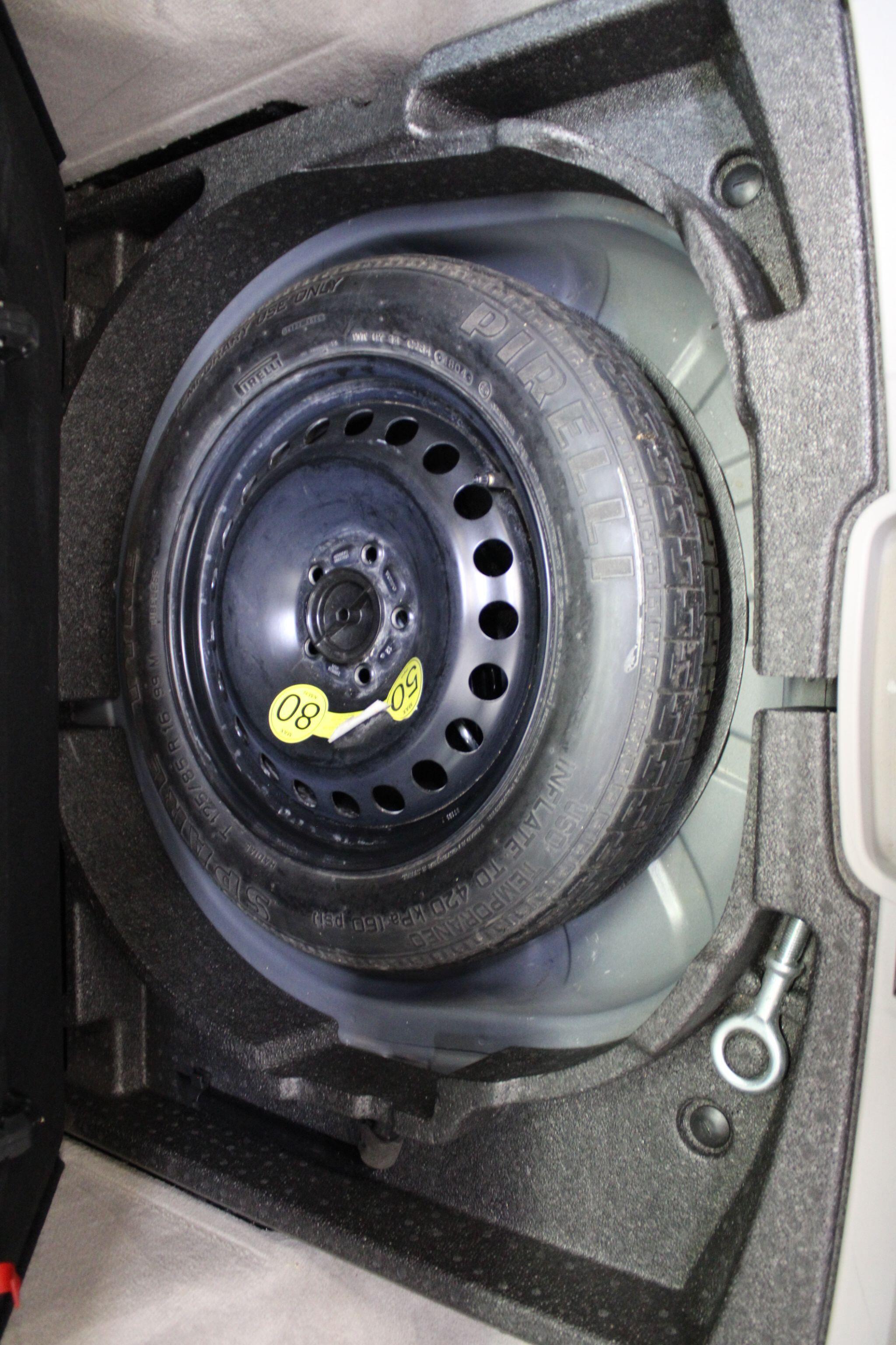 Volvo V50 - Image 17