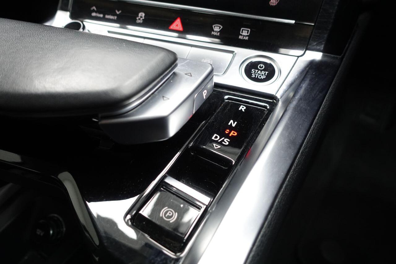 Audi E-Tron - Image 54