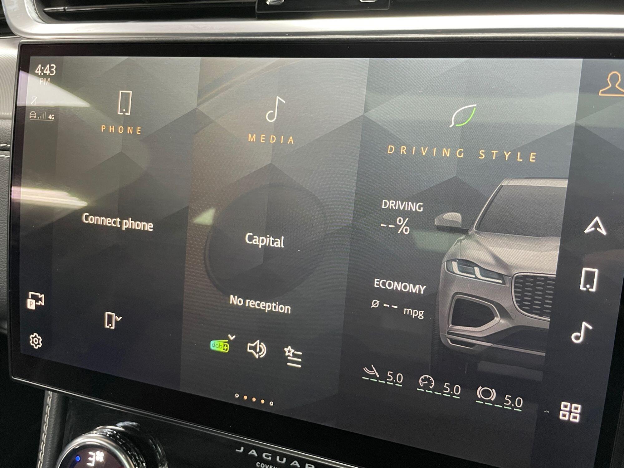 Jaguar F-Pace - Image 41